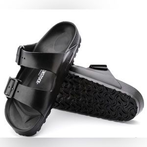 NWOT Birkenstock Arizona Essentials black EVA sandals